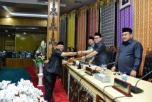 Pelaksana tugas (Plt) Bupati Bengkalis H Muhammad yang diwakilkan Sekda Bengkalis menyampaikan ke DPRD perubahan Propemperda Kabupaten Bengkalis 2020 (foto/ist)