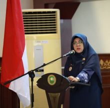 Bupati Siak Afni Gratiskan Seragam Sekolah: Wujud Nyata Janji Kampanye untuk Pendidikan Berkeadilan