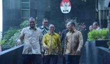 Ketua DPRD Kabupaten Indragiri Hilir (Inhil), Iwan Taruna, bersama Wakil Ketua DPRD Amd Junaidi, Sekretaris Daerah, dan jajaran terkait, mendampingi Bupati Herman dalam kunjungan resmi ke Gedung Merah Putih Komisi Pemberantasan Korupsi (KPK) RI di Jakarta Selatan, Selasa (20/5/2025).