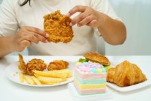 Tahukah Anda, Kebanyakan Makan Junk Food Bisa Picu Risiko Depresi hingga 50 Persen Lho... 
