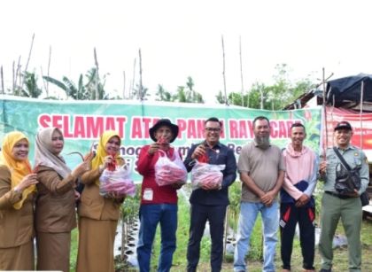 Anggota DPRD Bengkalis Apresiasi Petani Desa Wonosari Manfaatkan Lahan Gambut