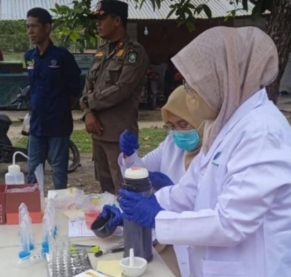 Sesuai Arahan Bupati Kasmarni, Disdagperin Bengkalis dan BPOM Dumai Sidak Takjil di Bengkalis dan Rupat