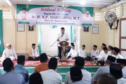 Pelaksana Tugas (Plt) Gubernur Riau, SF Hariyanto, melaksanakan agenda Safari Ramadan 1447 Hijriah dengan mengunjungi Rumah Suluk Syekh Oesman Syahabuddin di Jalan Madrasah, Bagan Siapi-api, Jumat (6/3/2026).