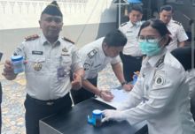 Bebas Narkoba, BNNK Tes Urine Petugas Lapas dan WBP Hasilnya Negatif