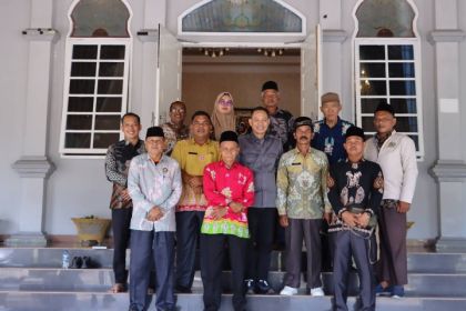 Silaturahmi di Rumah Dinas, Ketua DPRD Siak Tampung Aspirasi Masyarakat
