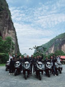 Lebih dari Sekadar Konten: Jurnalis & Vlogger Eksplorasi Lembah Harau, Rasakan Sensasi Premium Honda PCX & Stylo 160