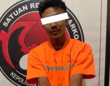 Pengedar Sabu Teluk Papal Bantan Tertunduk Lesu Saat Diringkus Tim Gabungan
