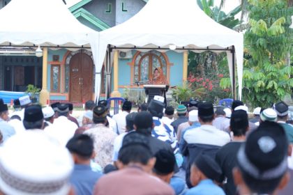 Idul Adha di Pelosok Minas, Bupati Afni Pilih Berbaur dengan Masyarakat Mandiangin