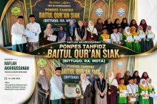 Kepala Pesantren dan Santri Berprestasi Terima Penghargaan pada Haflah Akhirussanah Ponpes Tahfidz Baitul Qur'an Siak