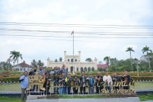 Jelajahi Kota Siak, UAS hingga Kapolda Riau Kagumi Sejarah Kesultanan