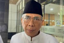 Ketua Umum Pengurus Besar Nahdlatul Ulama (PBNU) KH Yahya Cholil Staquf alias Gus Yahya. Sumber: kompas com
