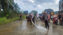 Minyak Berserakan Dijalan Akibat Laka Beruntun di Wilayah Duri Bengkalis