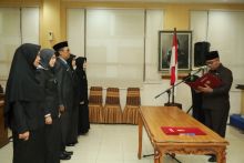 Sekda Siak: Pejabat Fungsional Jadi Tulang Punggung Organisasi, Lima ASN Dilantik