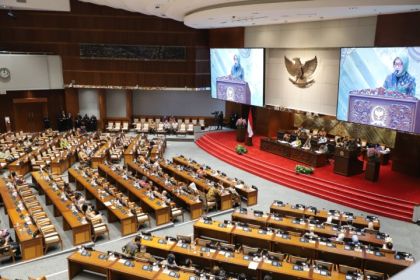 Rapat Paripurna DPR. Sumber: Internet