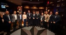Pertamina menjajaki kerja sama strategis dengan SLB sebagai penyedia teknologi dalam mempercepat peningkatan produksi migas nasional dalam rangkaian Offshore Technology Conference (OTC) di Houston, Texas, Amerika Serikat pada Kamis (7/5/2026). Foto: Dok. Pertamina