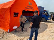 Tembus Blankspot, Diskominfo Siak Pasang Internet Satelit di Posko Karhutla Taman Nasional Zamrud