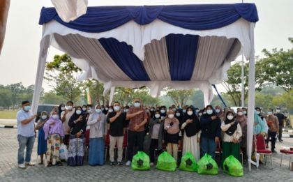 PTPN IV Regional III Ringankan Beban Ratusan Warga Terdampak Asap Karhutla