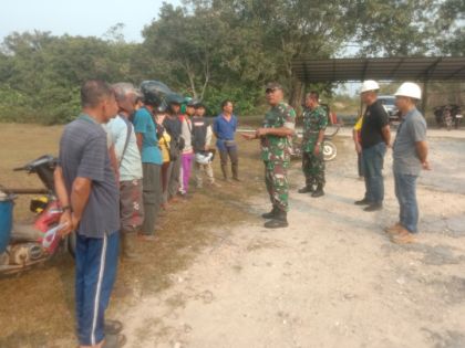 Tim Mabes TNI Gencarkan Penyuluhan Karhutla di Siak