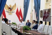 Presiden Prabowo Subianto rapat bersama jajaran menteri. Sumber: Internet