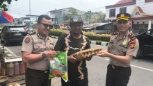 Sambut HUT ke-75 Humas Polri, Polres Siak Salurkan Sembako kepada Masyarakat