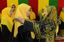 Didorong Untuk Lestarikan Adat, Puan LAMR Kec Bengkalis di Kukuhkan