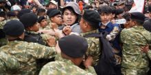 Potret Aksi Demontrasi Mahasiswa di Bundaran HI yang Dihadang TNI AD. (Foto: YLBHIndonesia)