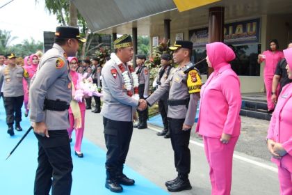 Kunker ke Polres Siak, Kapolda Riau Tekankan Pelayanan Humanis dan Pencegahan Konflik Sosial